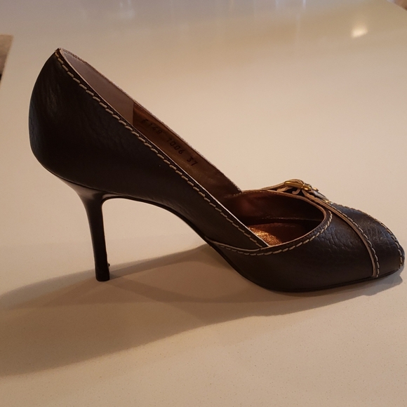 Dark Brown Leather Dolce and Gabbana Pumps sz 7 - Picture 4 of 10